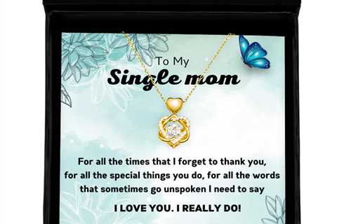 To my Single mom,  Heart Knot Gold Necklace. Model 64024
