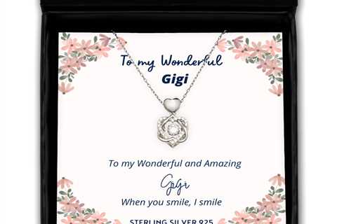 To my Gigi, when you smile, I smile - Heart Knot Silver Necklace. Model 64037