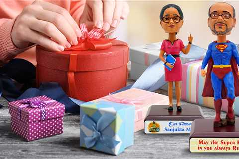 Buy Customised Bobblehead online on Poila Baishak for your Loved ones