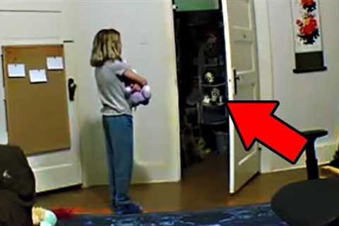 Top 10 SCARY Ghost Videos That''ll SPOOP YA !