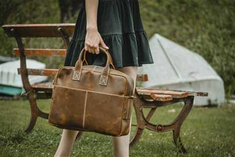 Unlocking Professionalism: The Advantages of Leather Briefcases