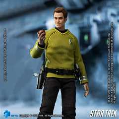 Star Trek 2009 – Captain Kirk 6-Inch Scale Figure by Hiya Toys