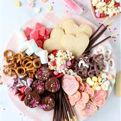 Easy Valentine’s Day Dessert Board!